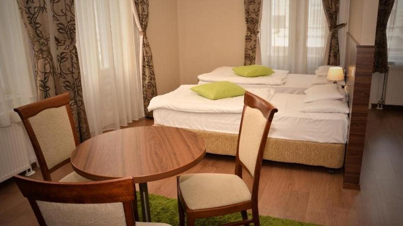 Elit Hotel