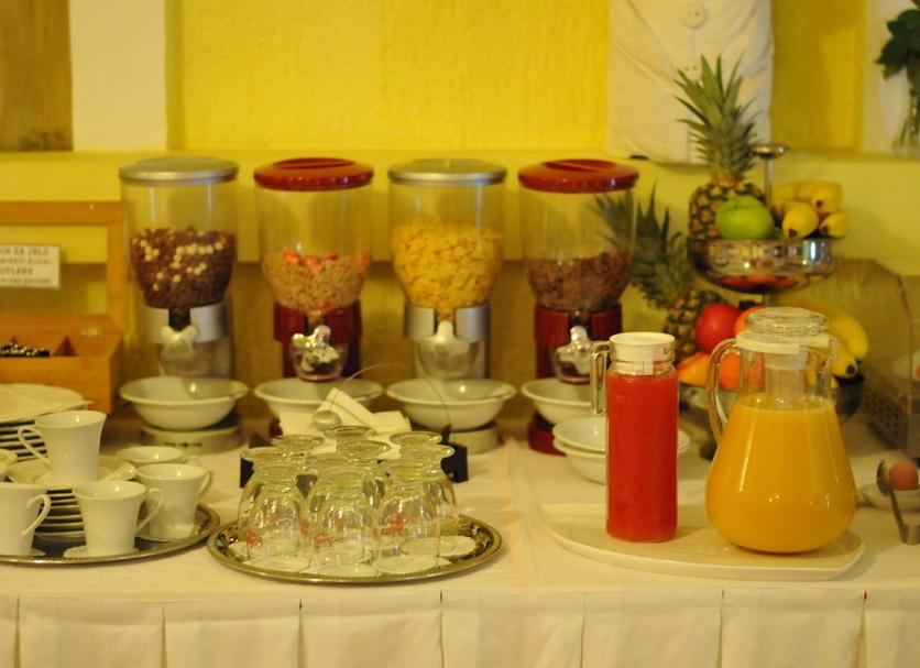 Buffet Ảnh
