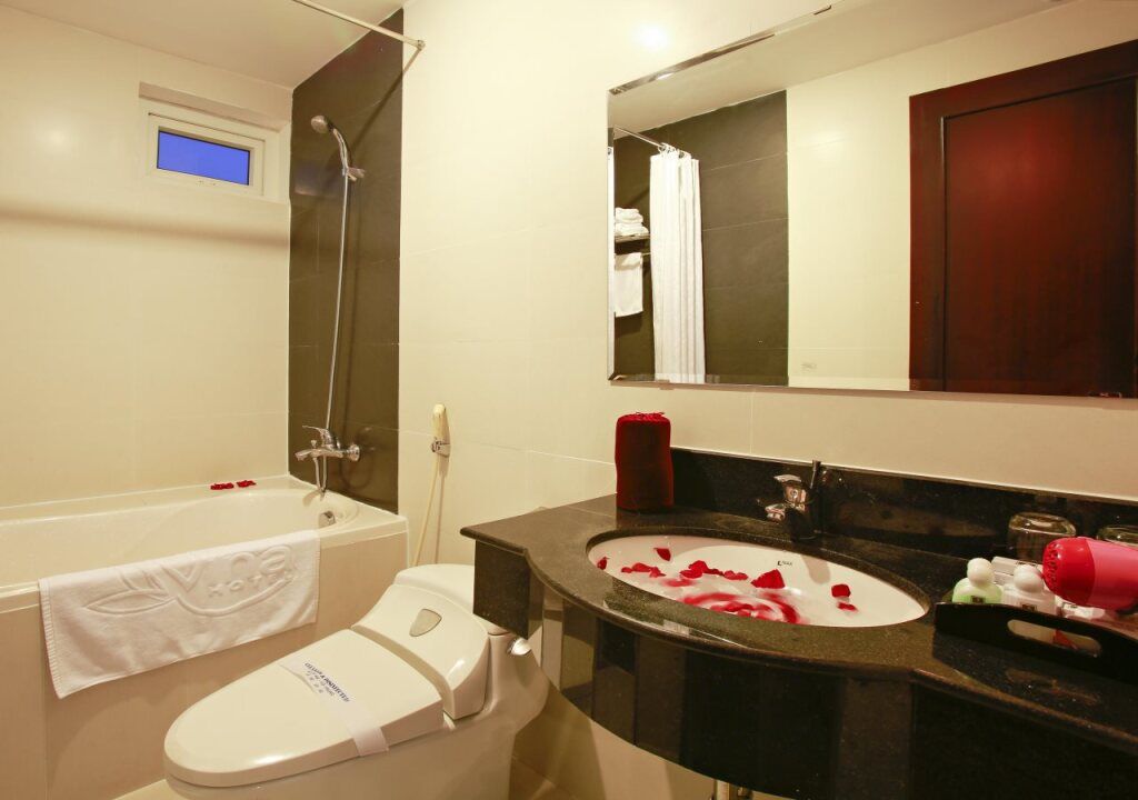 Phòng tắm