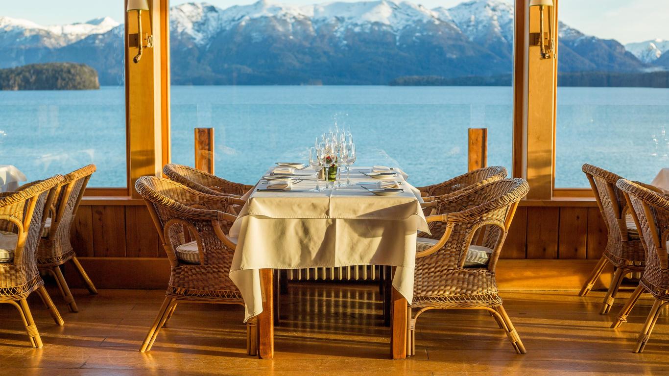 Correntoso Lake & River Hotel