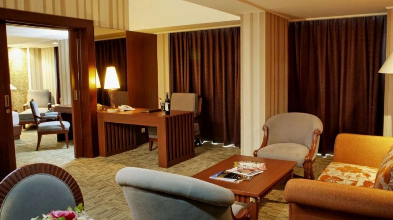 Treva International Hotel