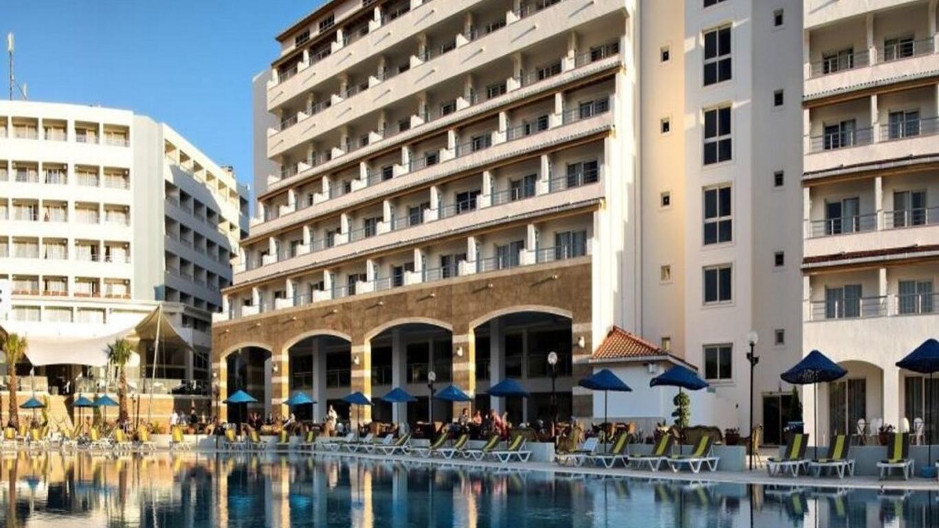 Batihan Beach Resort & Spa