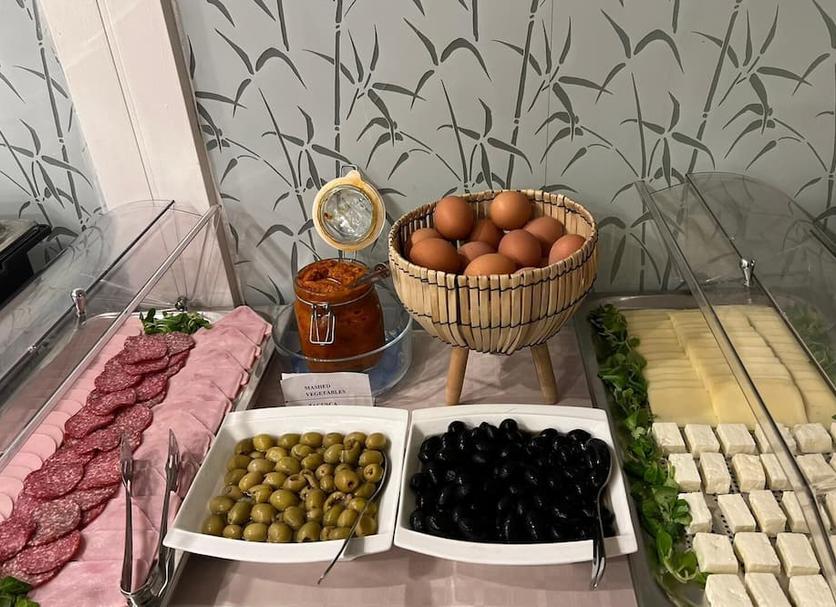 Buffet Ảnh