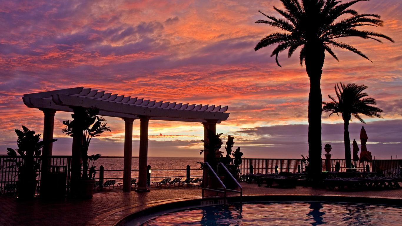 Holiday Inn & Suites Clearwater Beach, An IHG Hotel