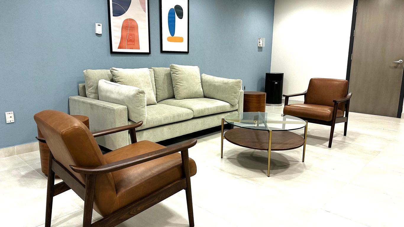 Holiday Inn Express Guadalajara Expo