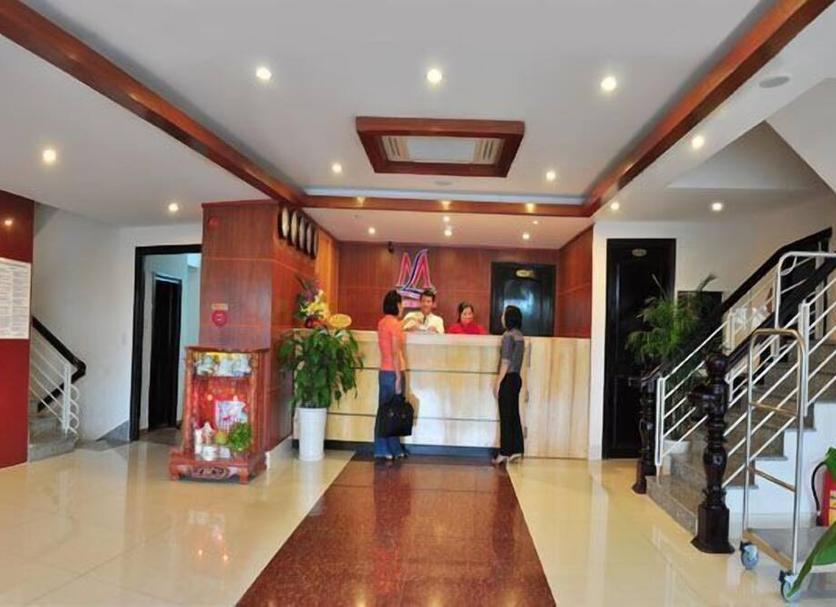 Lễ tân Ảnh
