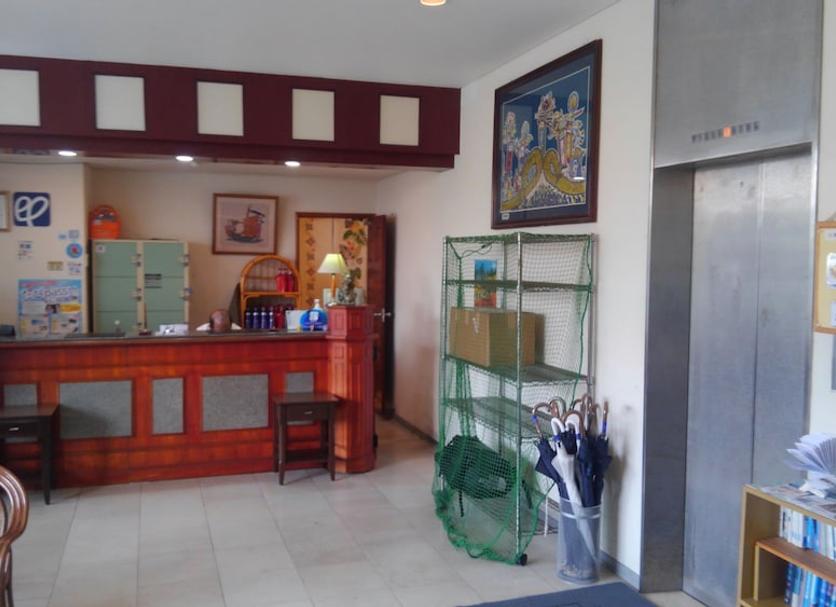Lễ tân Ảnh