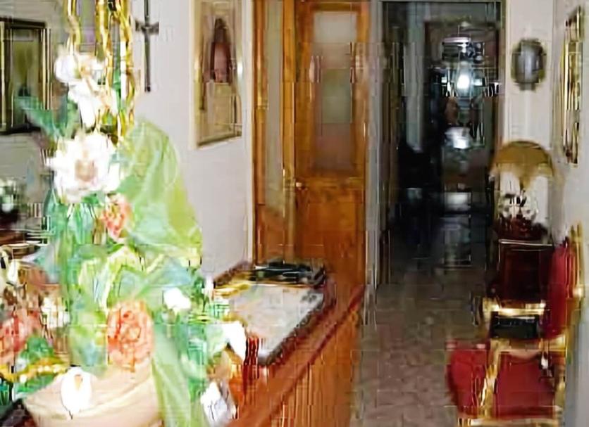Lễ tân Ảnh