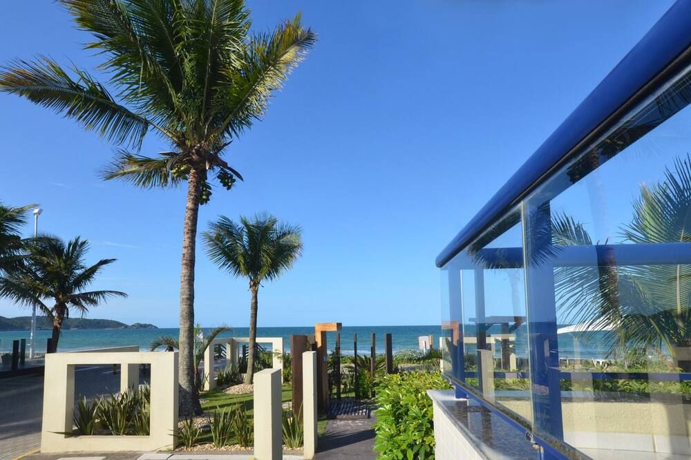 Cảnh ngoài trời