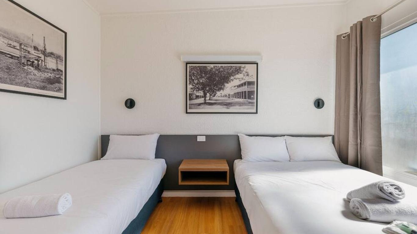 Boomerang Hotel