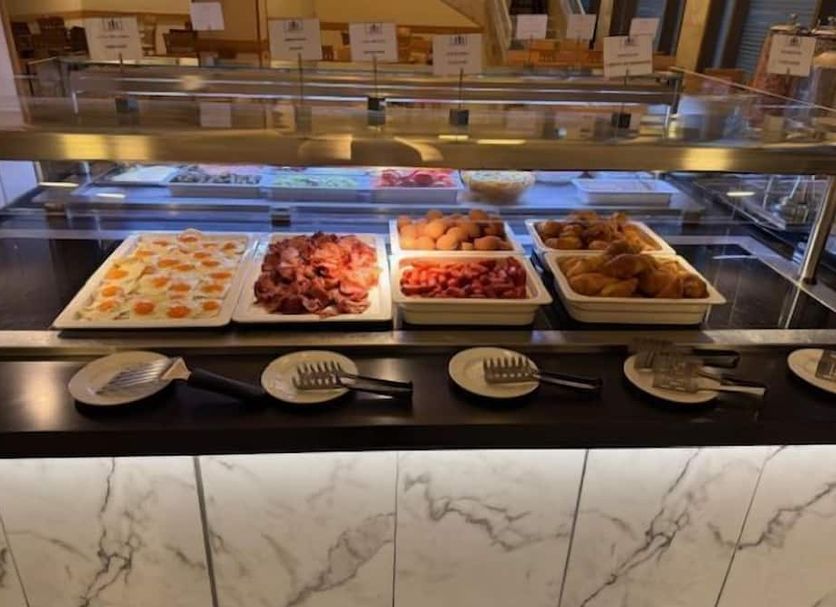 Buffet Ảnh
