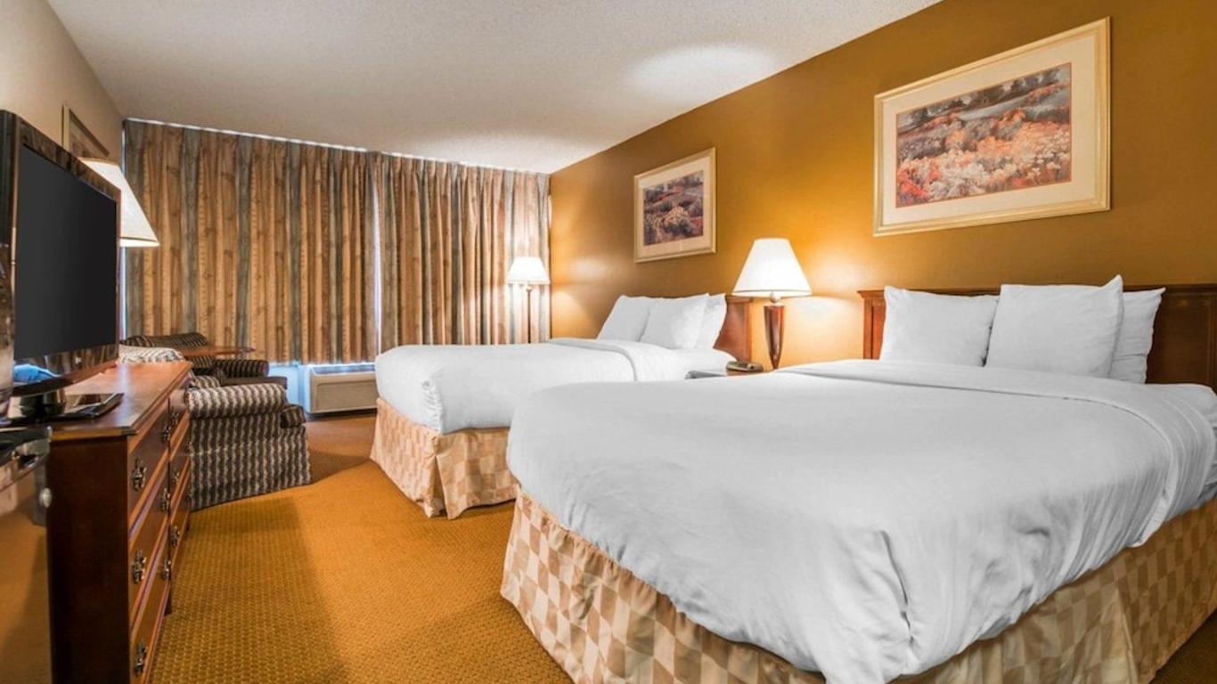 Clarion Inn and Events Center Pueblo North