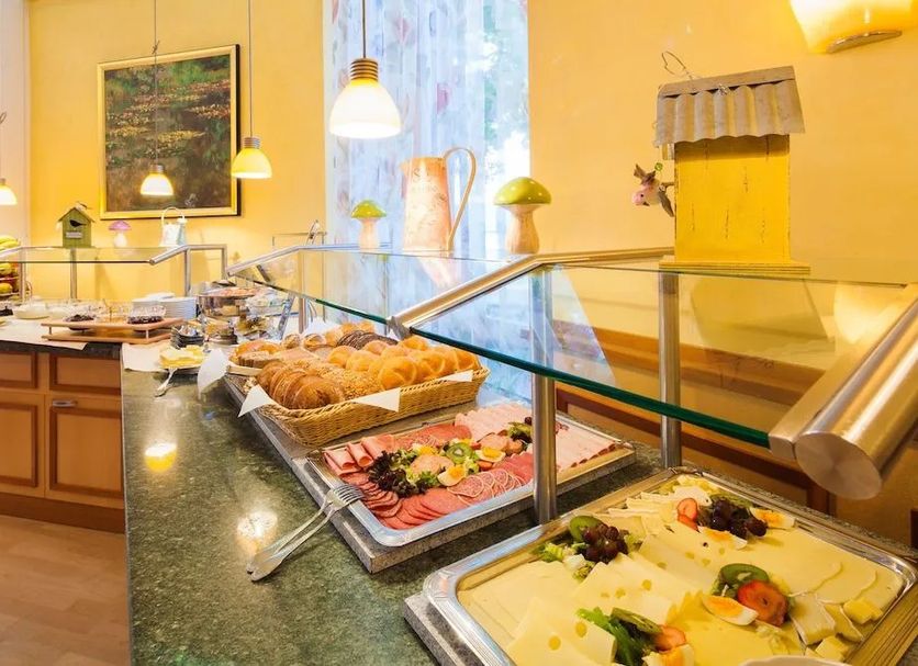 Buffet Ảnh