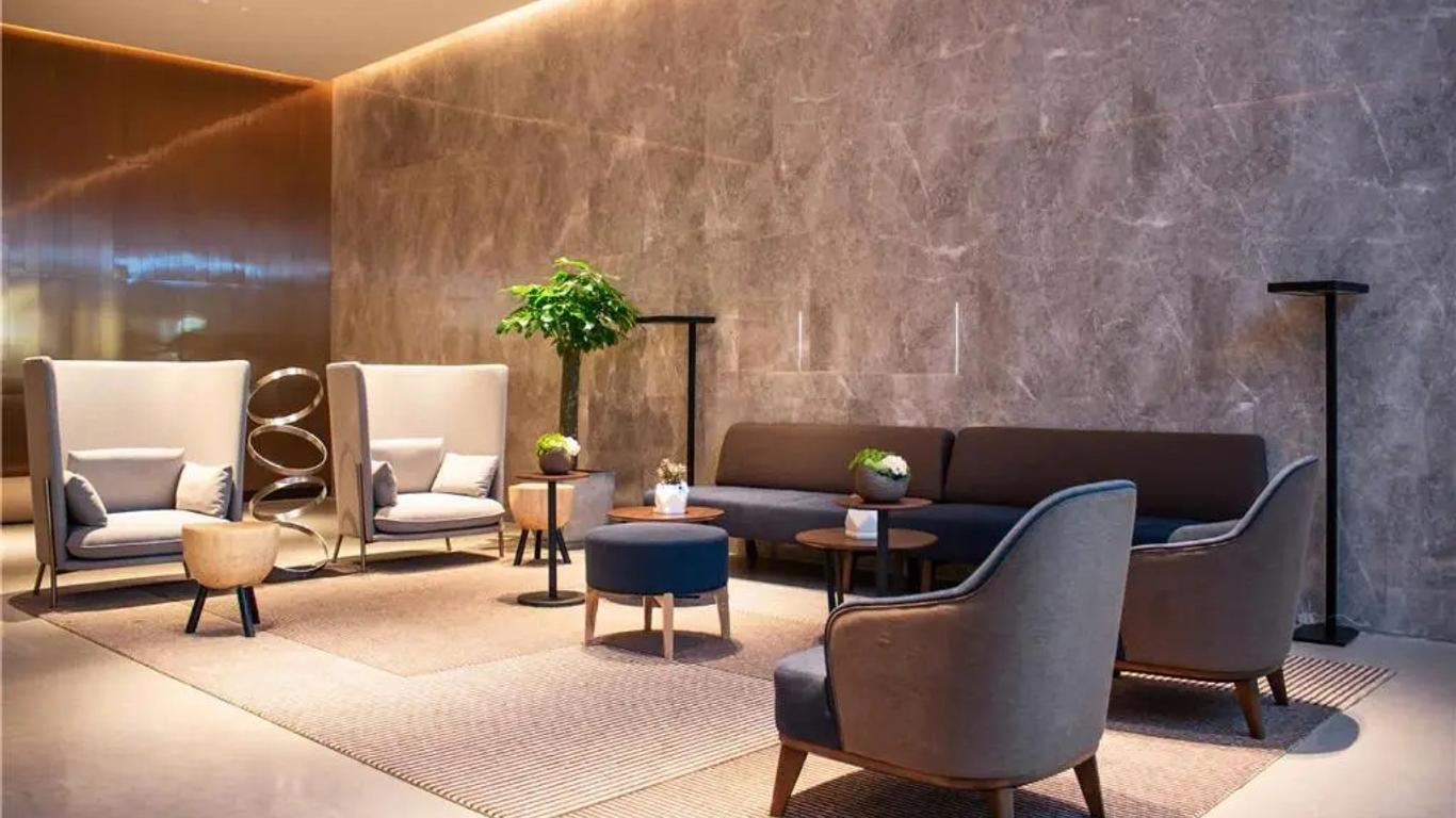Le Joy Hotel