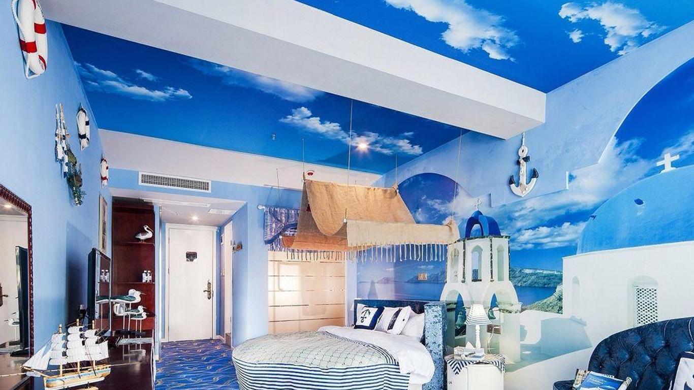 Vegas Culture Hotel