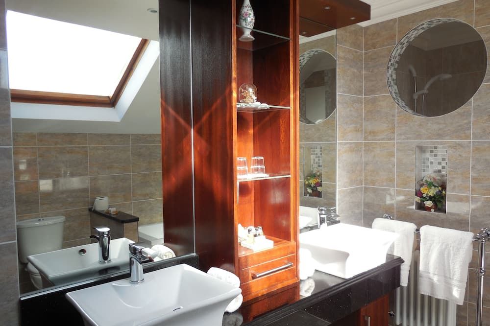 Phòng tắm