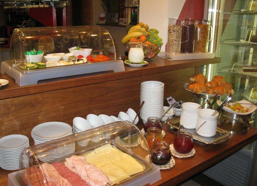 Buffet Ảnh