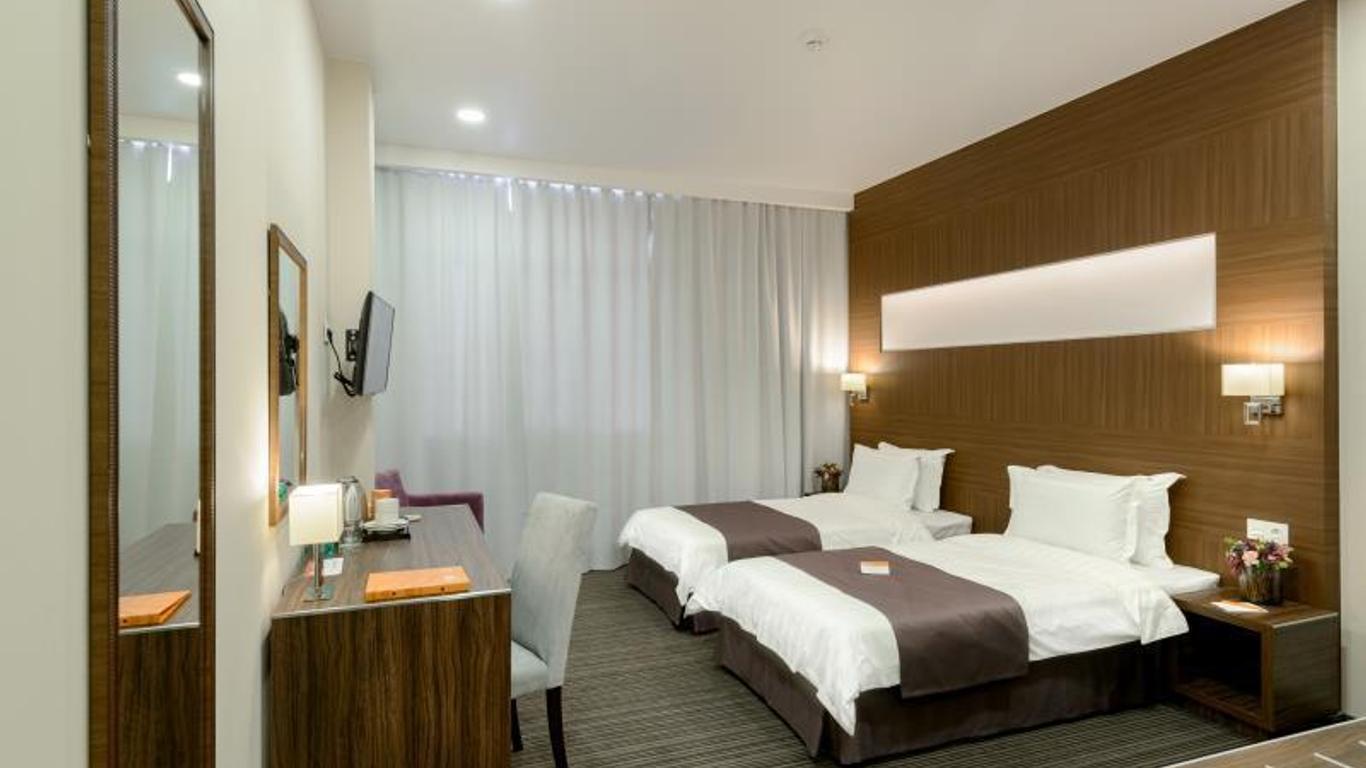 Park Wood Hotel