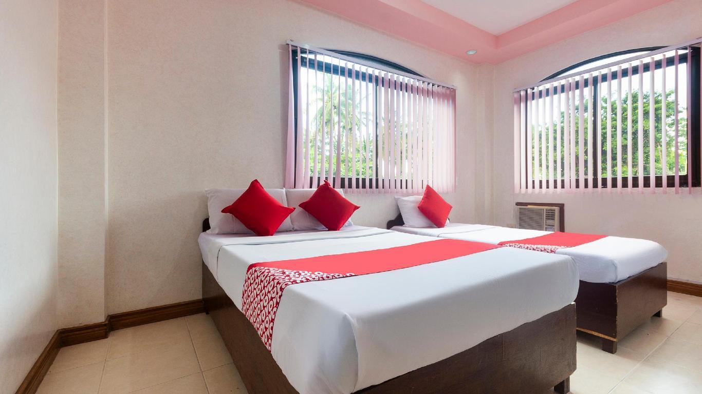 OYO 426 Coco Grove Tourist Inn