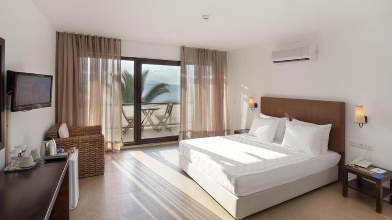 Ceshme Plus Hotel