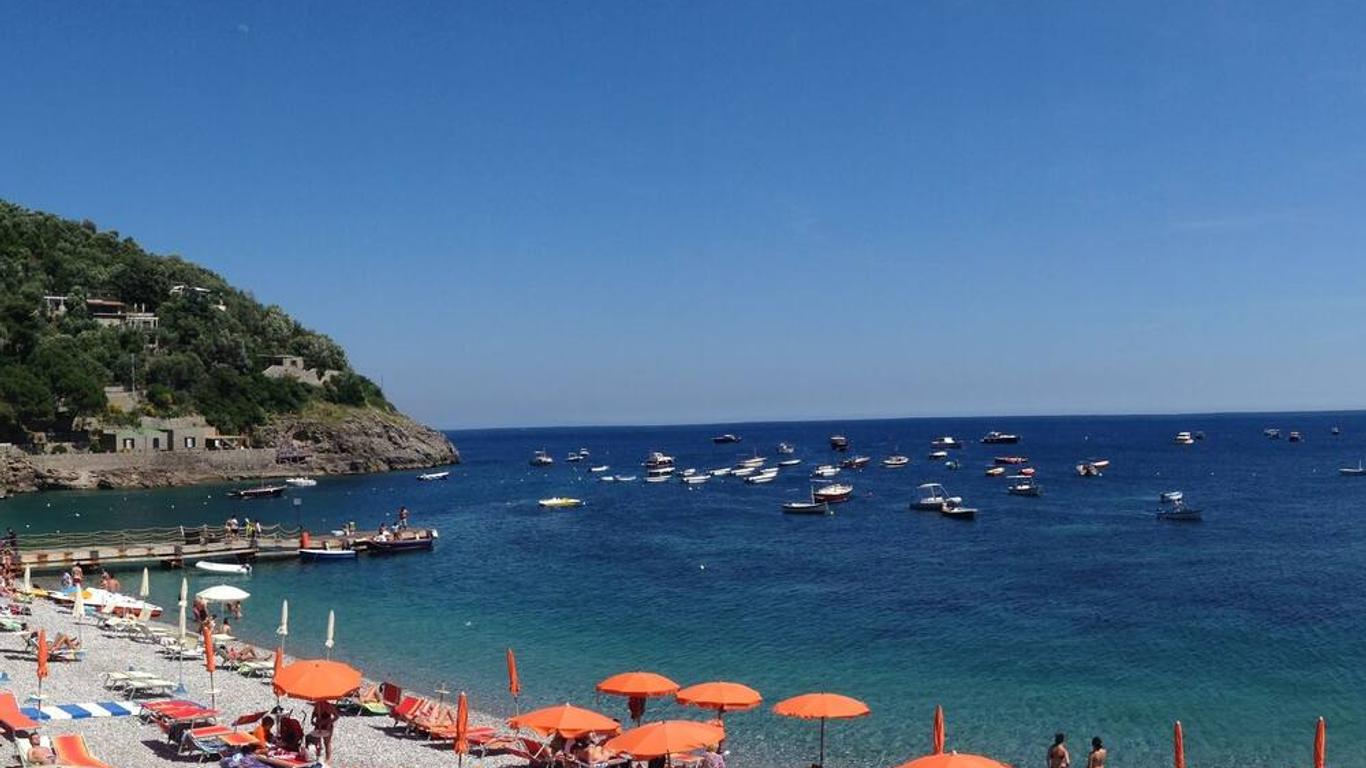 Punta Campanella Resort & Spa