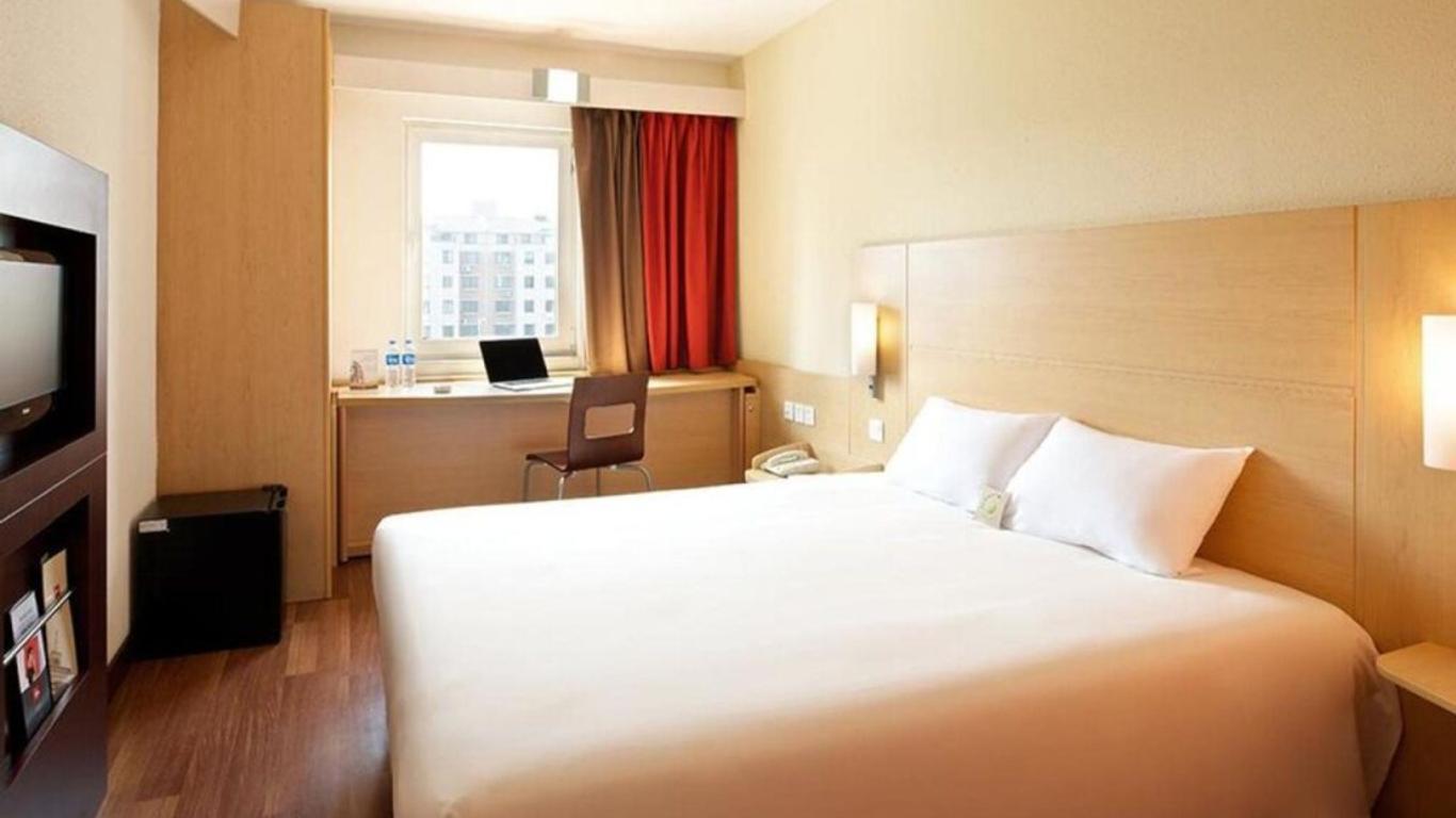 ibis Hangzhou Huanglong
