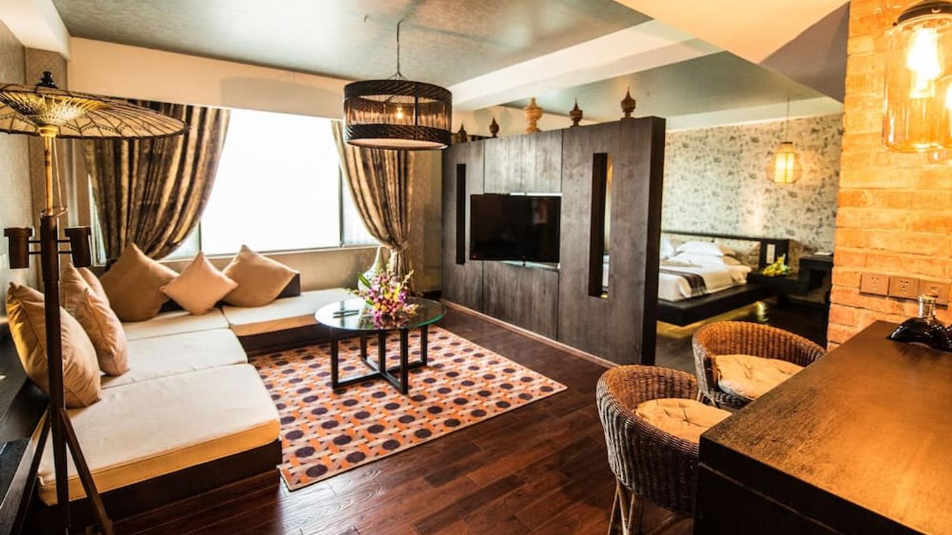Rose Garden Hotel