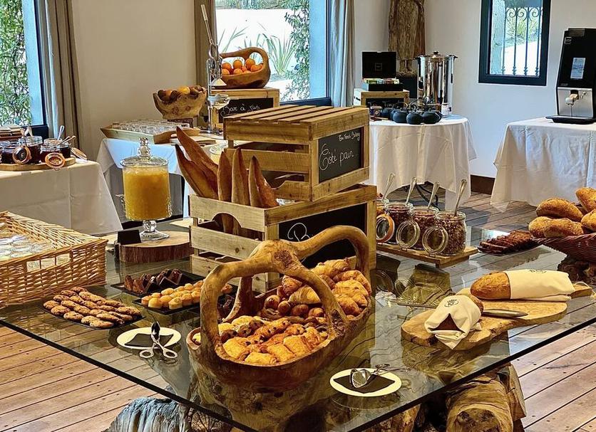 Buffet Ảnh