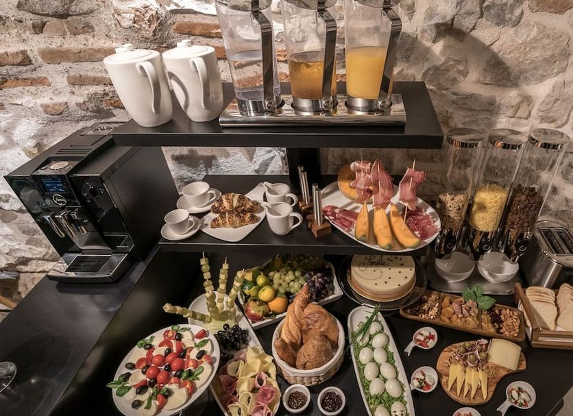 Buffet Ảnh