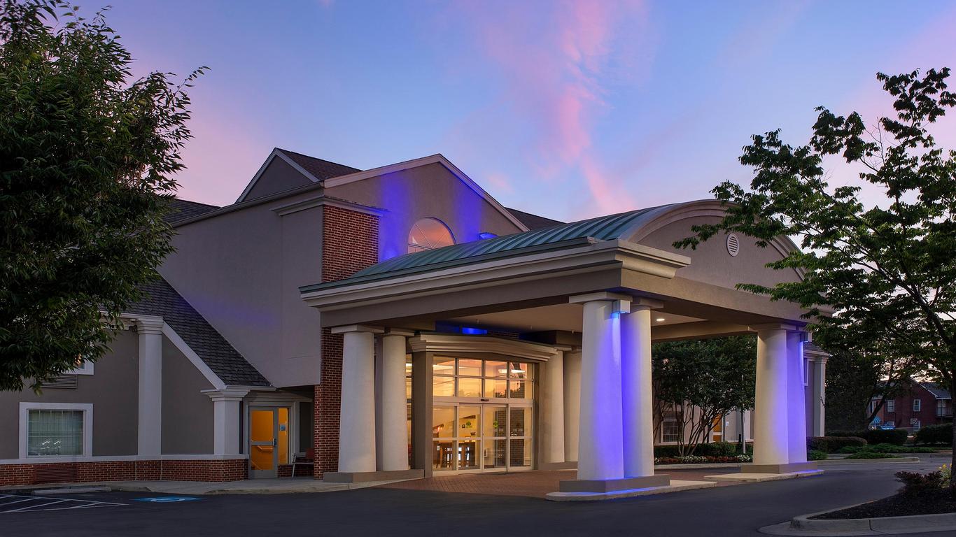 Holiday Inn Express & Suites Annapolis