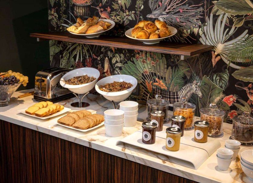 Buffet Ảnh