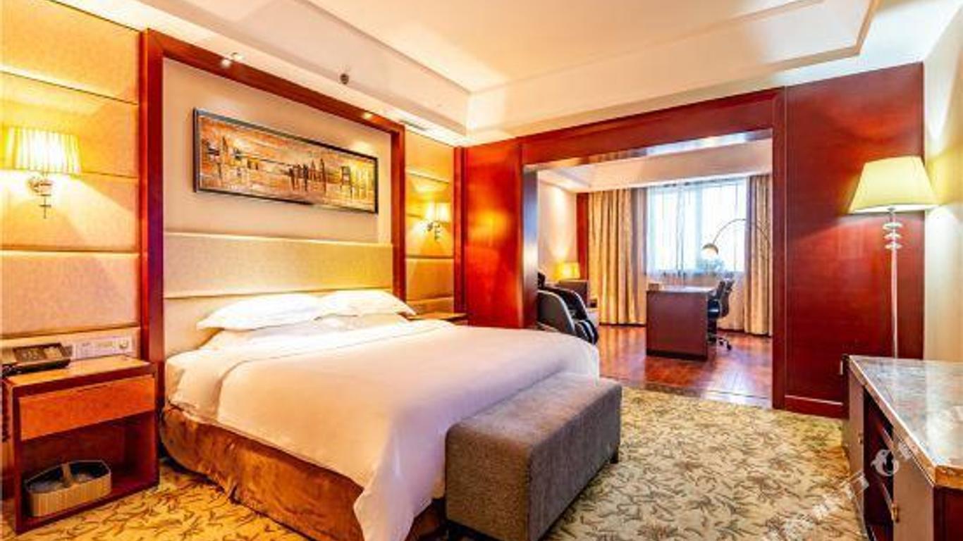 Huaxin Peninsula Hotel