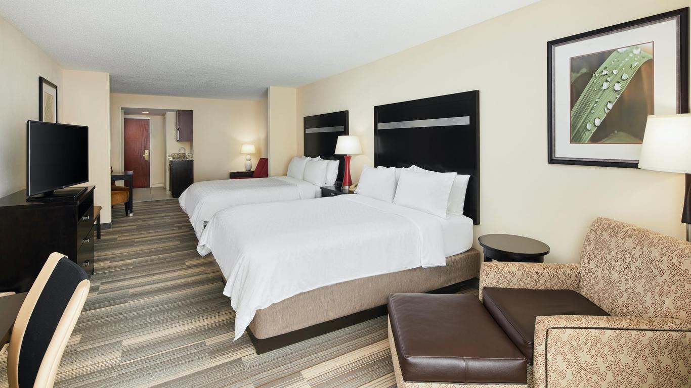Holiday Inn Express & Suites I-26 & Us 29 At Westgate Mall