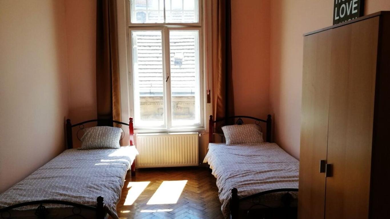 Treestyle Hostel