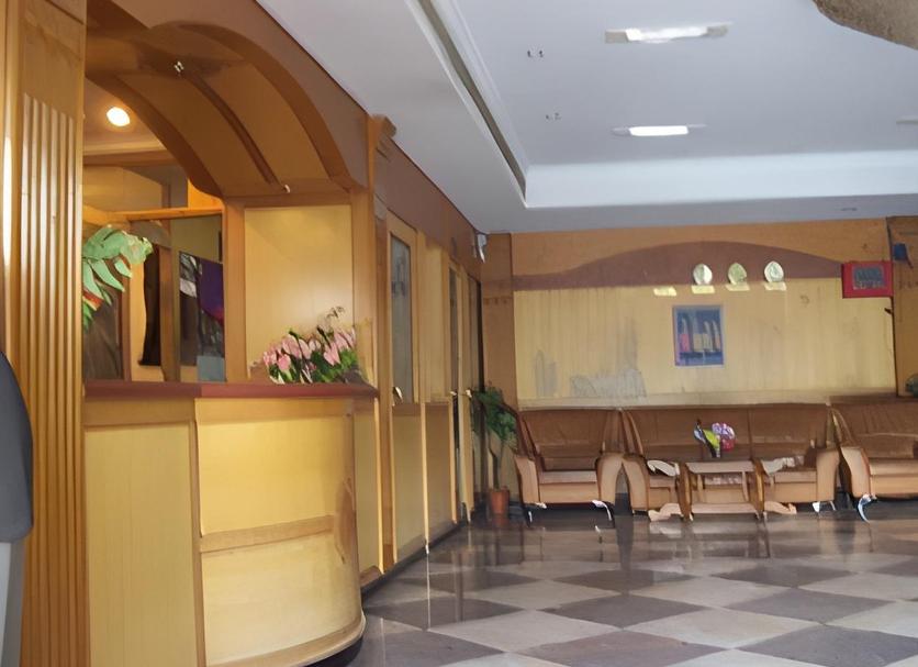 Lễ tân Ảnh
