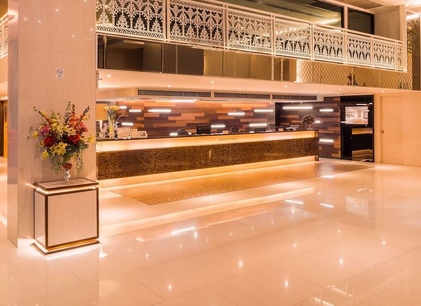 Lễ tân Ảnh