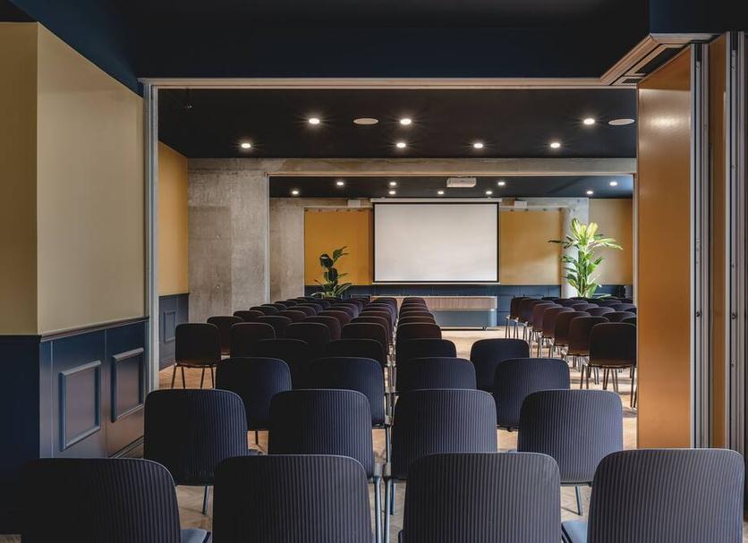 Conference room Ảnh