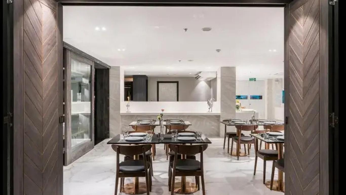 Grand Tower Inn Sukhumvit 55 Hotel