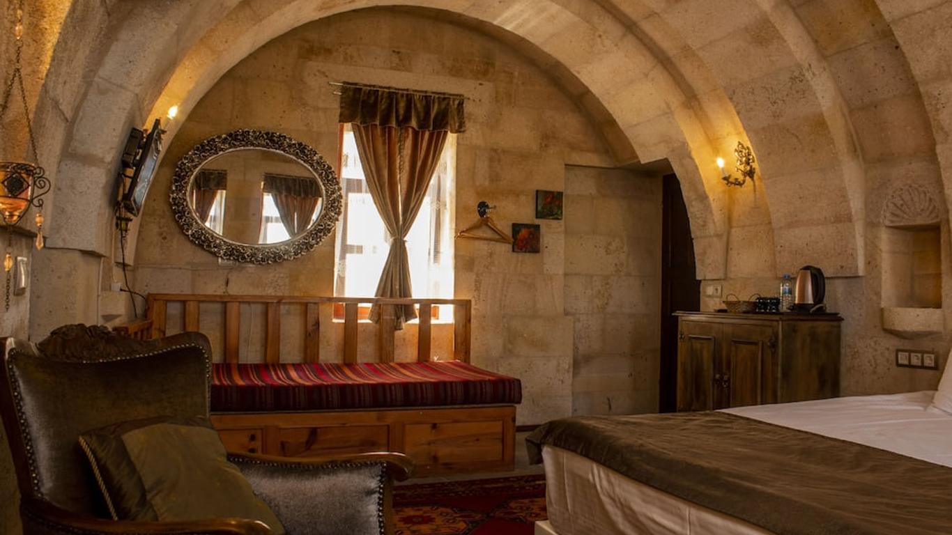 Cave Art Hotel