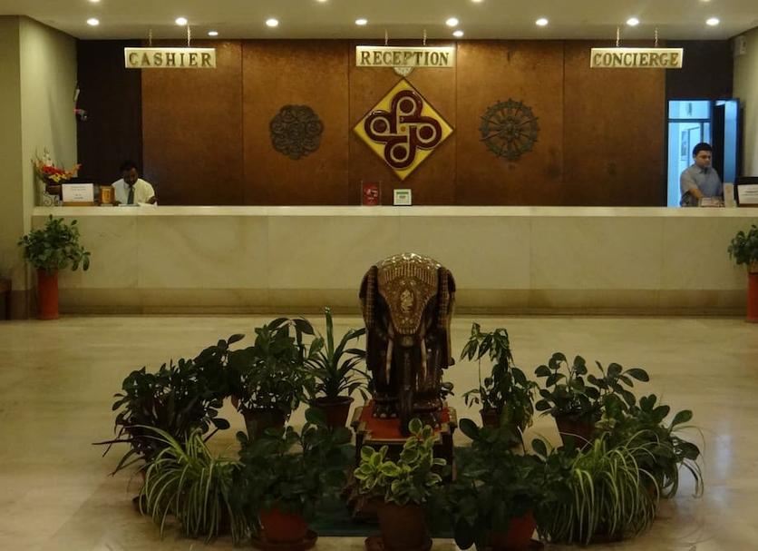 Lễ tân Ảnh
