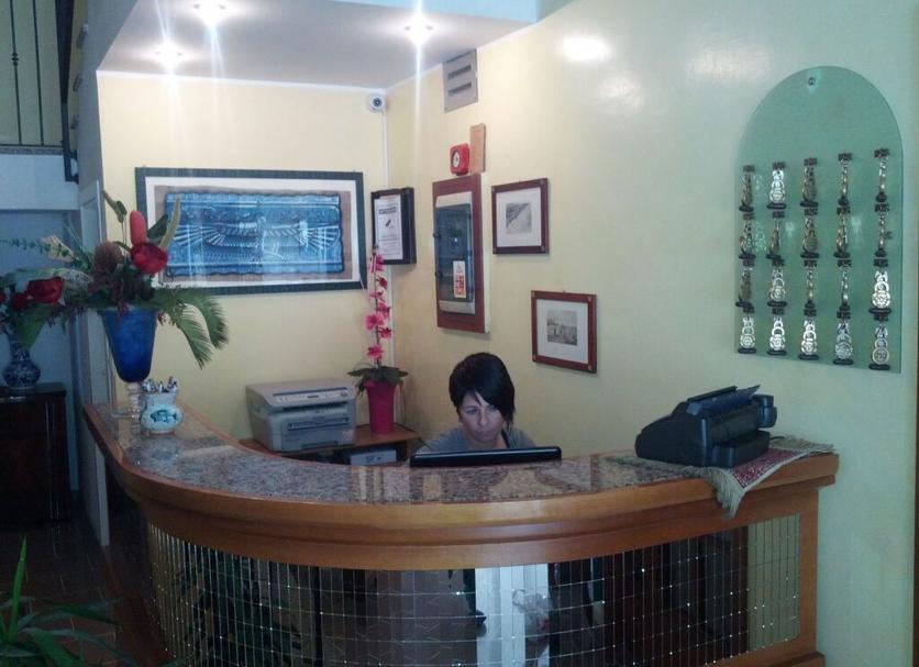 Lễ tân Ảnh