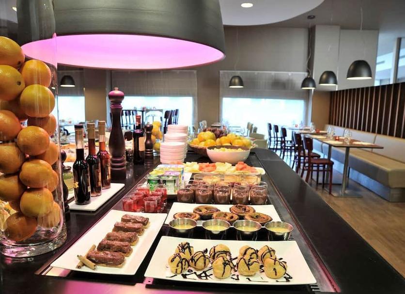 Buffet Ảnh