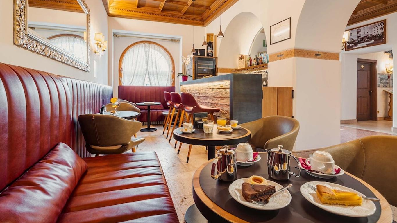 Hotel Royal