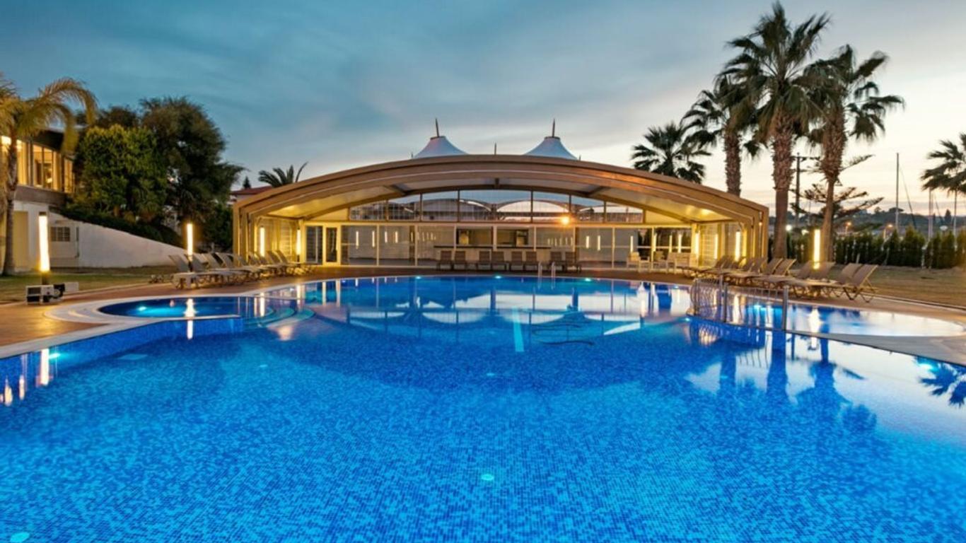 Sisus Hotel