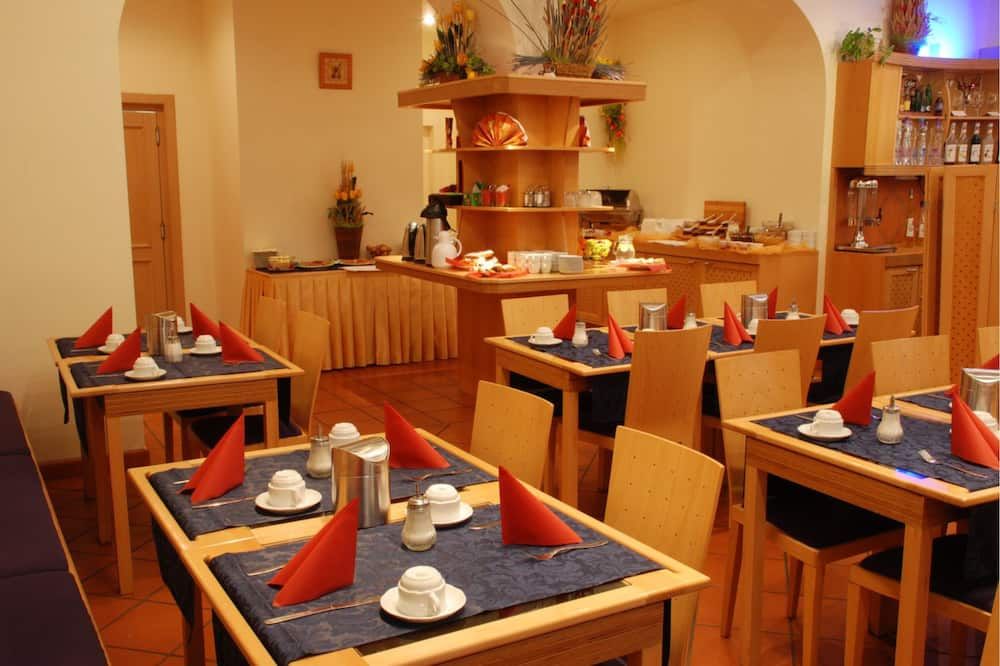 Nhà hàng