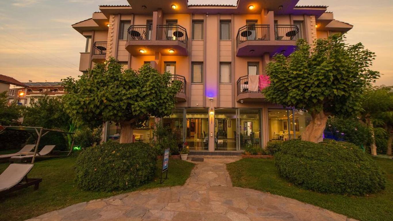 Golden Moon Hotel