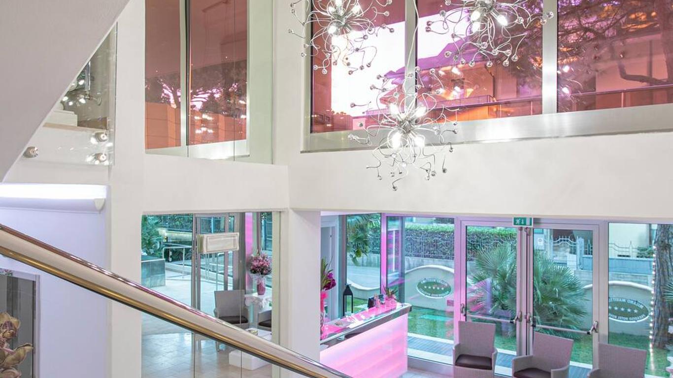 Boutique Paradiso Hotel Bovelacci