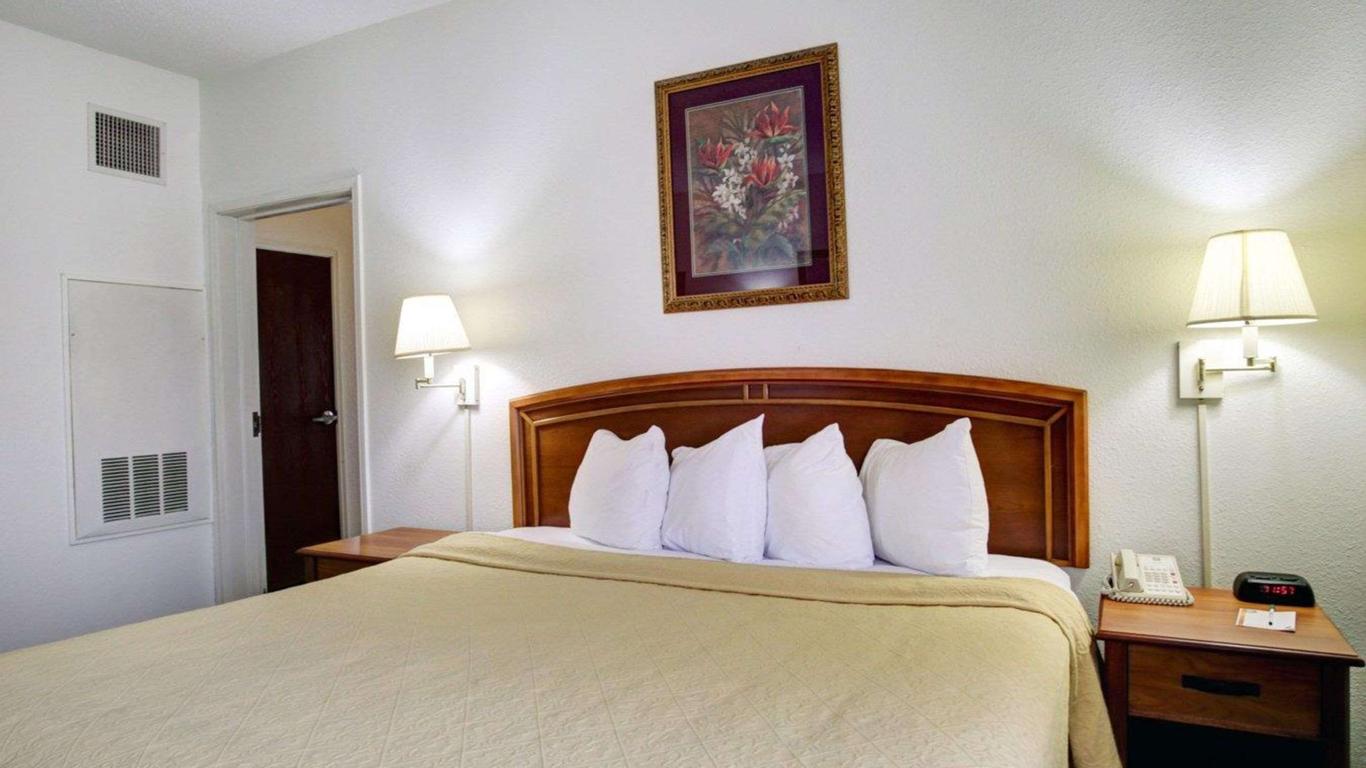 Quality Inn and Suites Airport