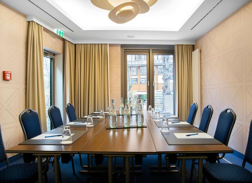 Conference room Ảnh