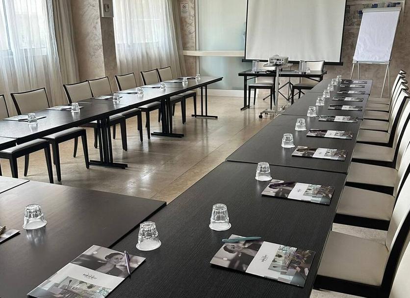Conference room Ảnh